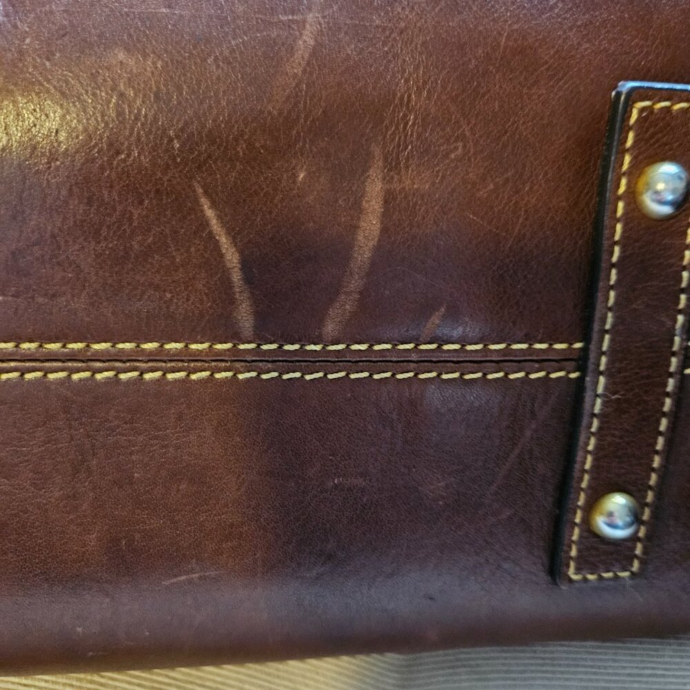 Dooney & Bourke Brown Florentine Vacchetta Leather shoulder Bag - Picture 9 of 11